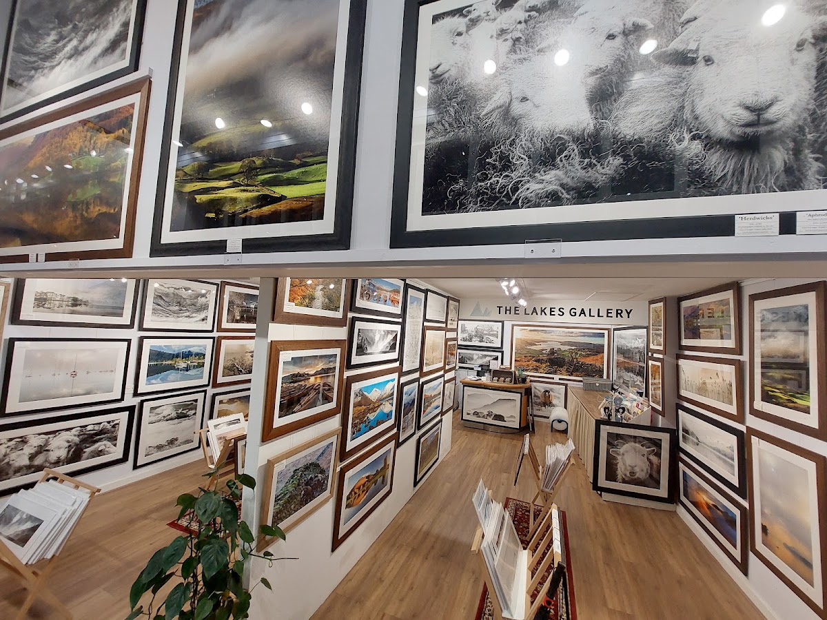 the lakes gallery