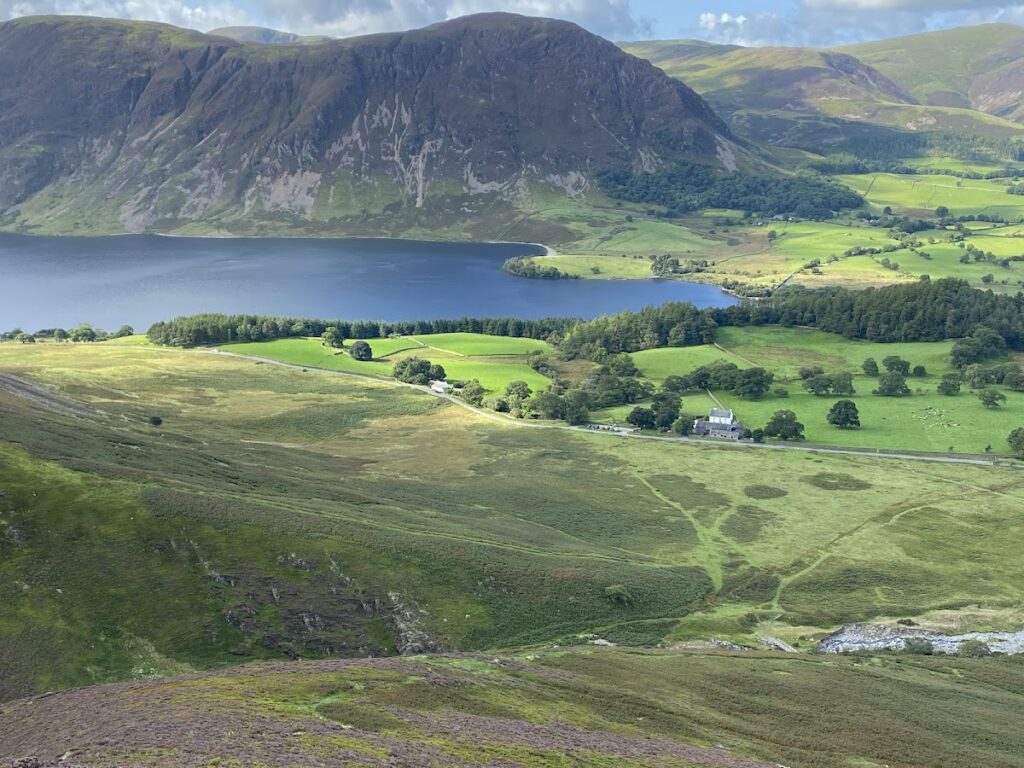 Grasmoor: A Panoramic Lake District Peak