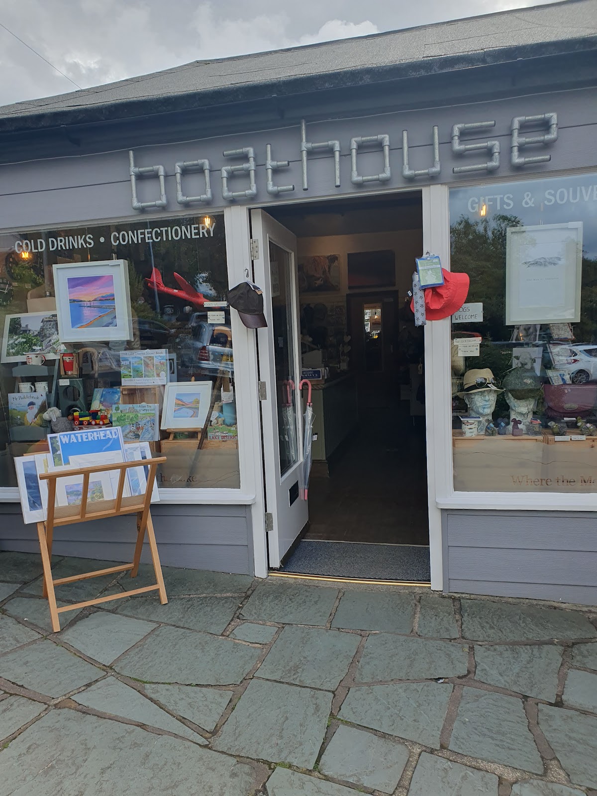 the boathouse gallery