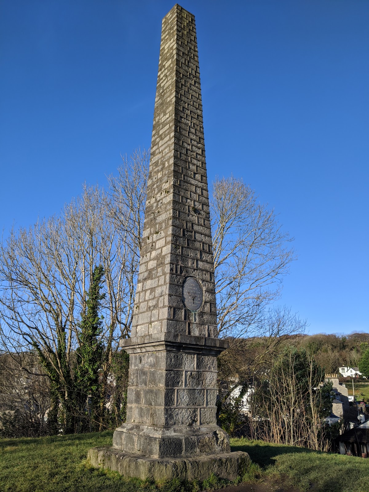 the revolution obelisk